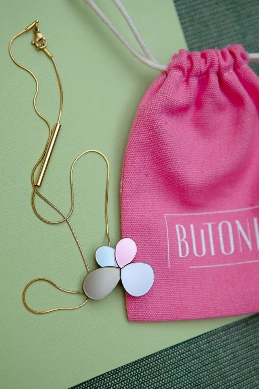 Sakura Kaulakoru>Butoni Shop