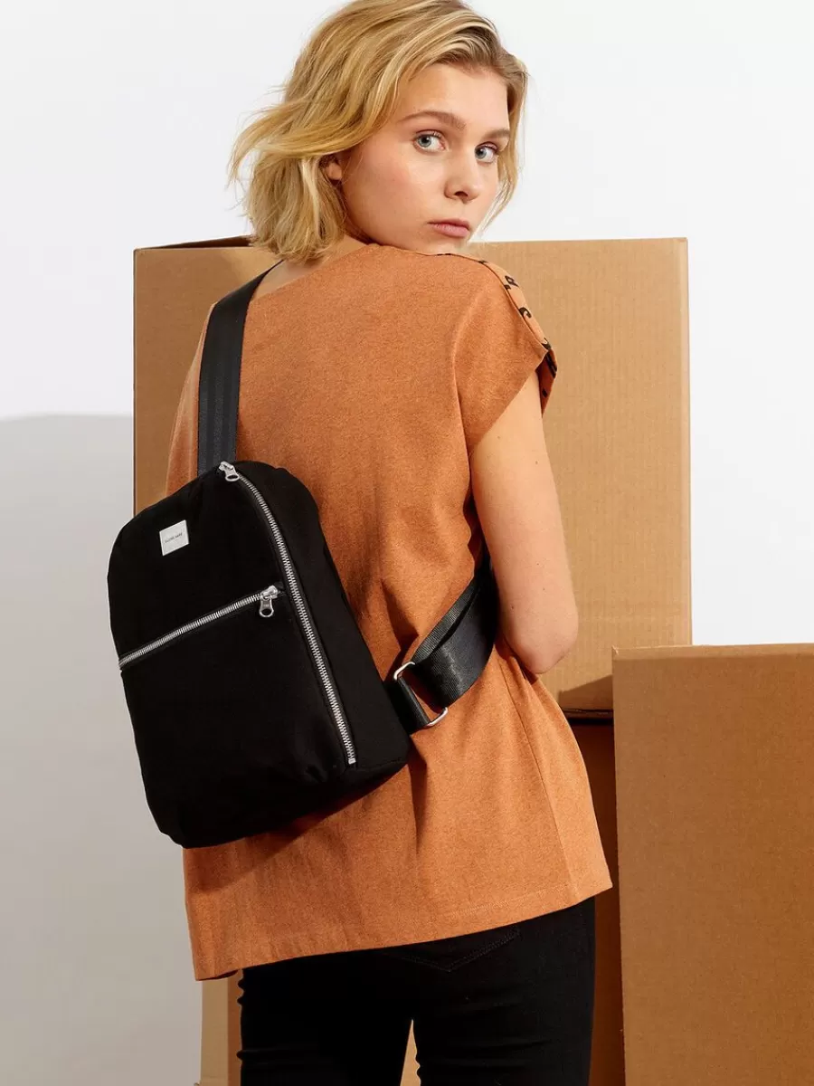 Riutta Reppu, Musta>Globe Hope Shop
